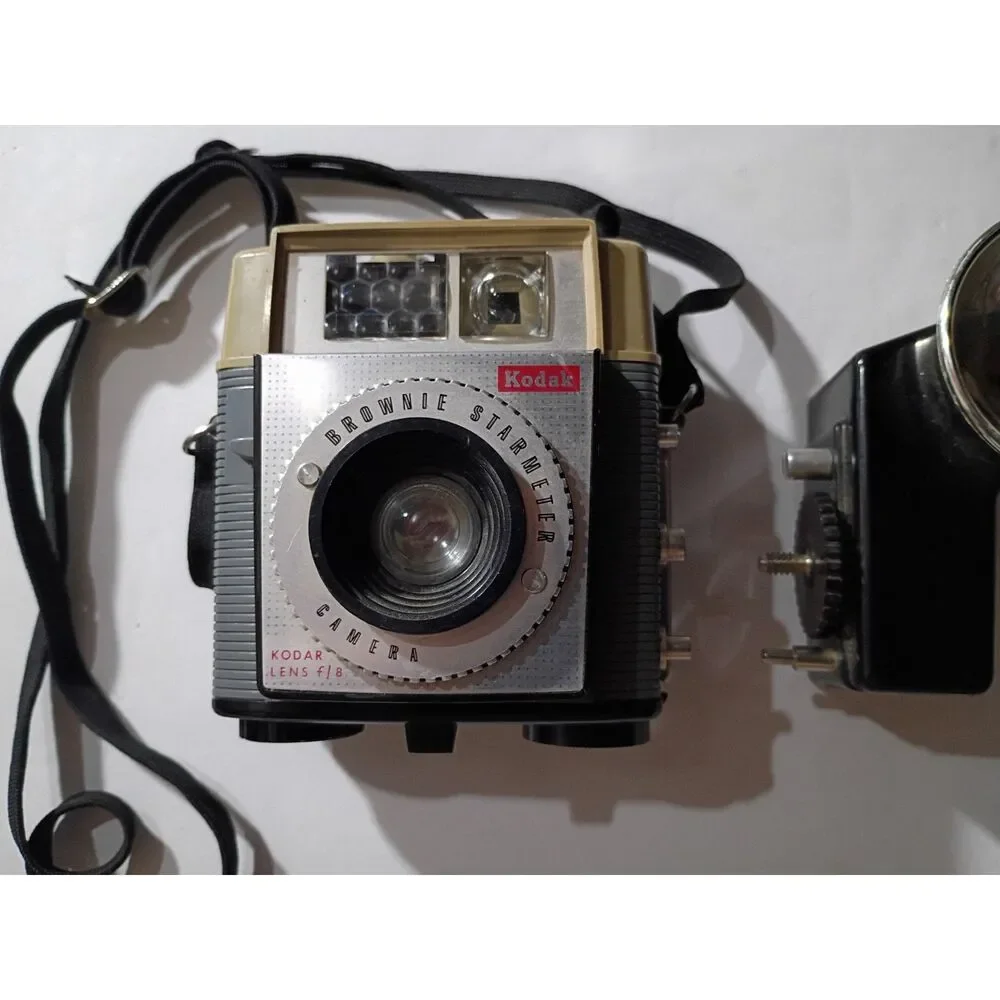 Vintage Kodak Brownie Starmeter (1960–1965) 127-film Camera w Supermite Flash